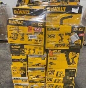 dewalt carpenter tools pallet